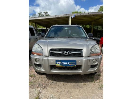 HYUNDAI TUCSON 2.0 MPFI GL 16V 142CV 2WD GASOLINA 4P MANUAL HYUNDAI TUCSON 2.0 MPFI GL 16V 142CV 2WD GASOLINA 4P MANUAL